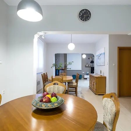 Zoe's Place - 2 Bd Beachfront Διαμέρισμα *
