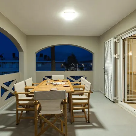 Διαμέρισμα Zoe's Place - 2 Bd Beachfront *
