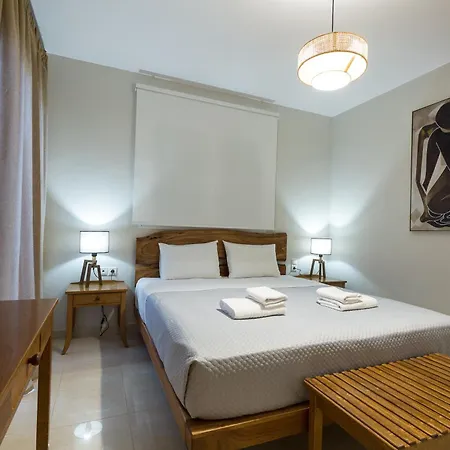 Zoe's Place - 2 Bd Beachfront Διαμέρισμα Κίσσαμος