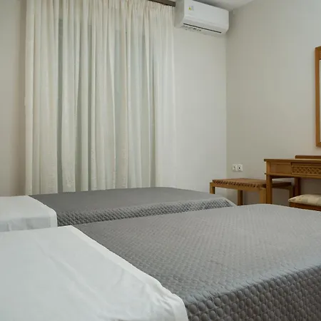 Zoe's Place - 2 Bd Beachfront Κίσσαμος